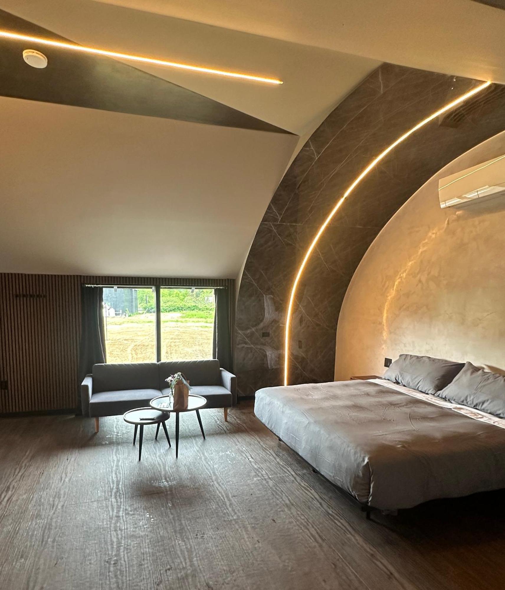 Emrose Luxury Cabins Brandon Номер фото